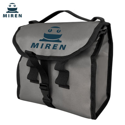 Couleur gris-foncé isolée se pliante réutilisable du sac plus frais 6L pour la conservation des aliments